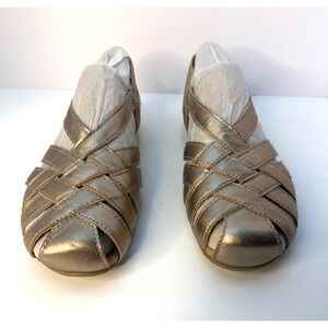 Earth Women's Berri Woven Slingback Sandals Gold Size 9W NWT/BOX